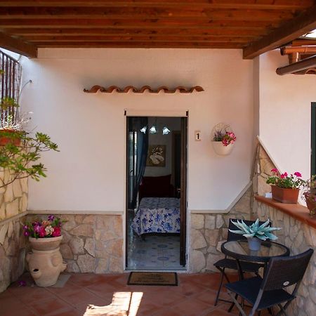 B&B Appartamenti L'Anfora Sperlonga Exterior foto
