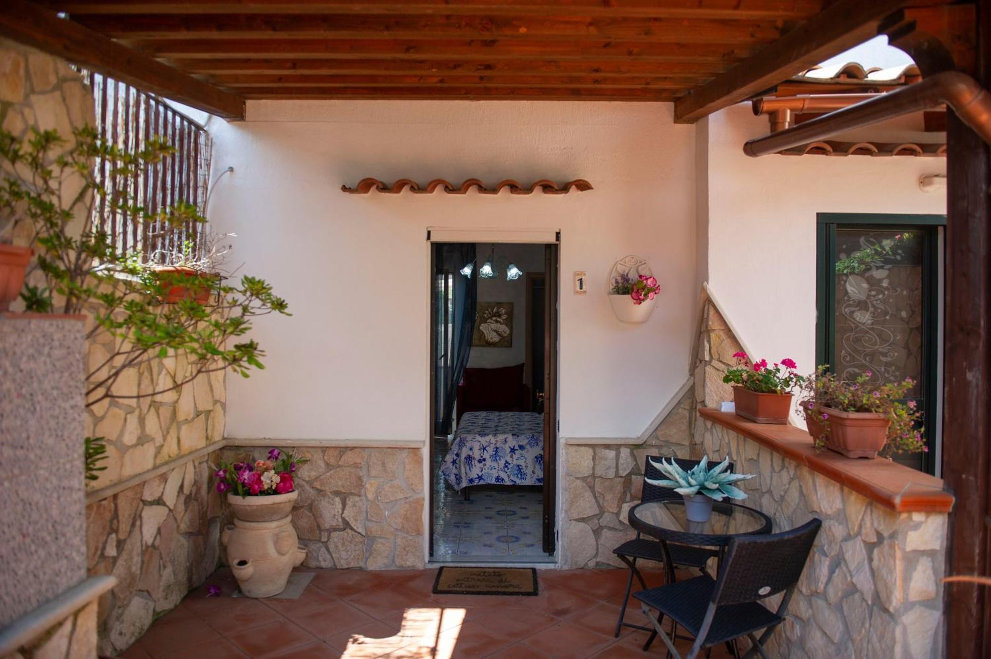 B&B Appartamenti L'Anfora Sperlonga Exterior foto