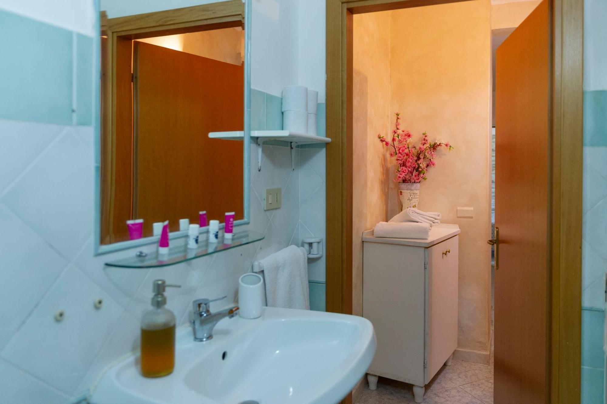 B&B Appartamenti L'Anfora Sperlonga Exterior foto
